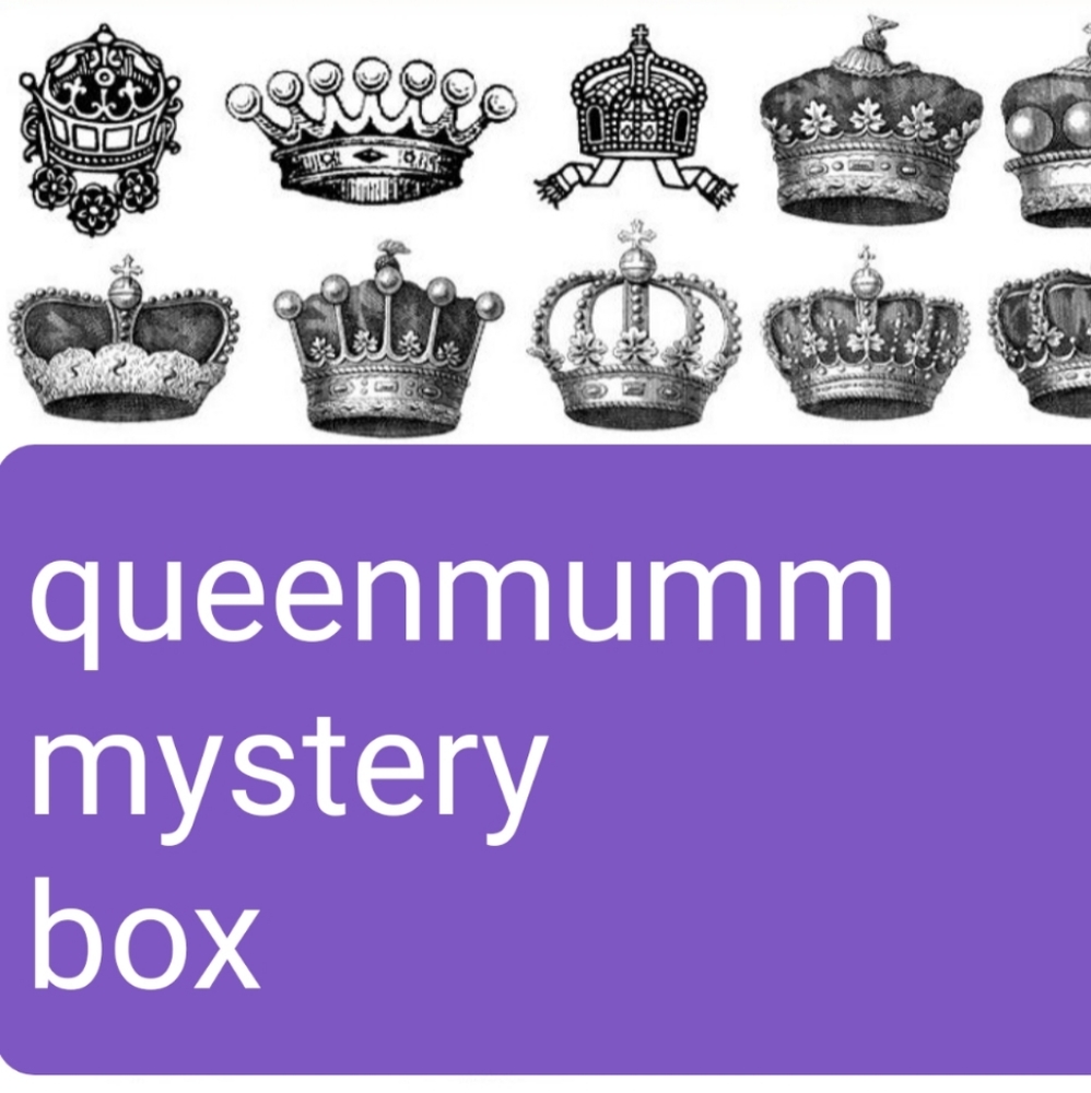 $40 @Queenmumm Mystery Box!